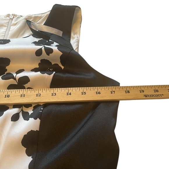 Kensie Floral Black and White - size Large. Zipper Back-Lined. - Picture 6 of 9